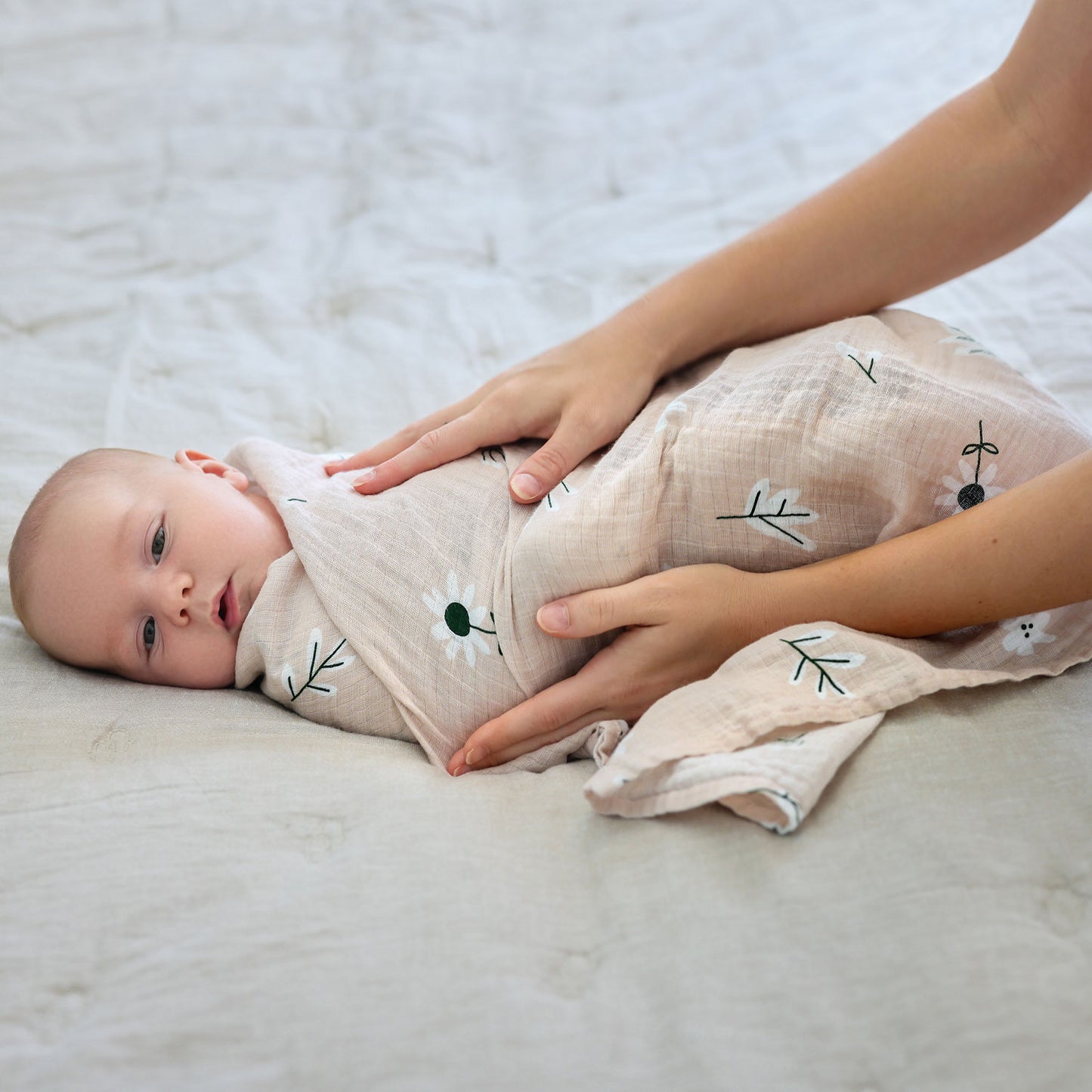 Adam Stork® Muslin Swaddle Blanket for Baby Girl Floral Pink Wildflower